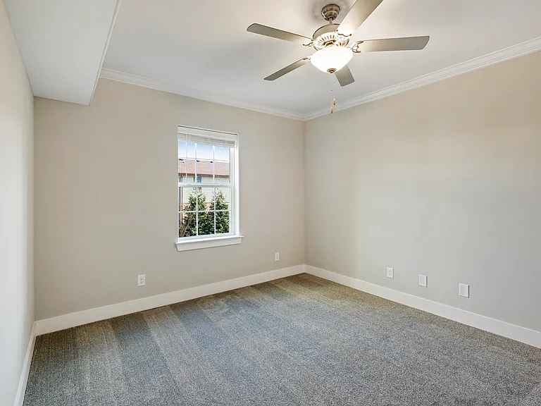 Pheasant Run Apartments — Photo 9