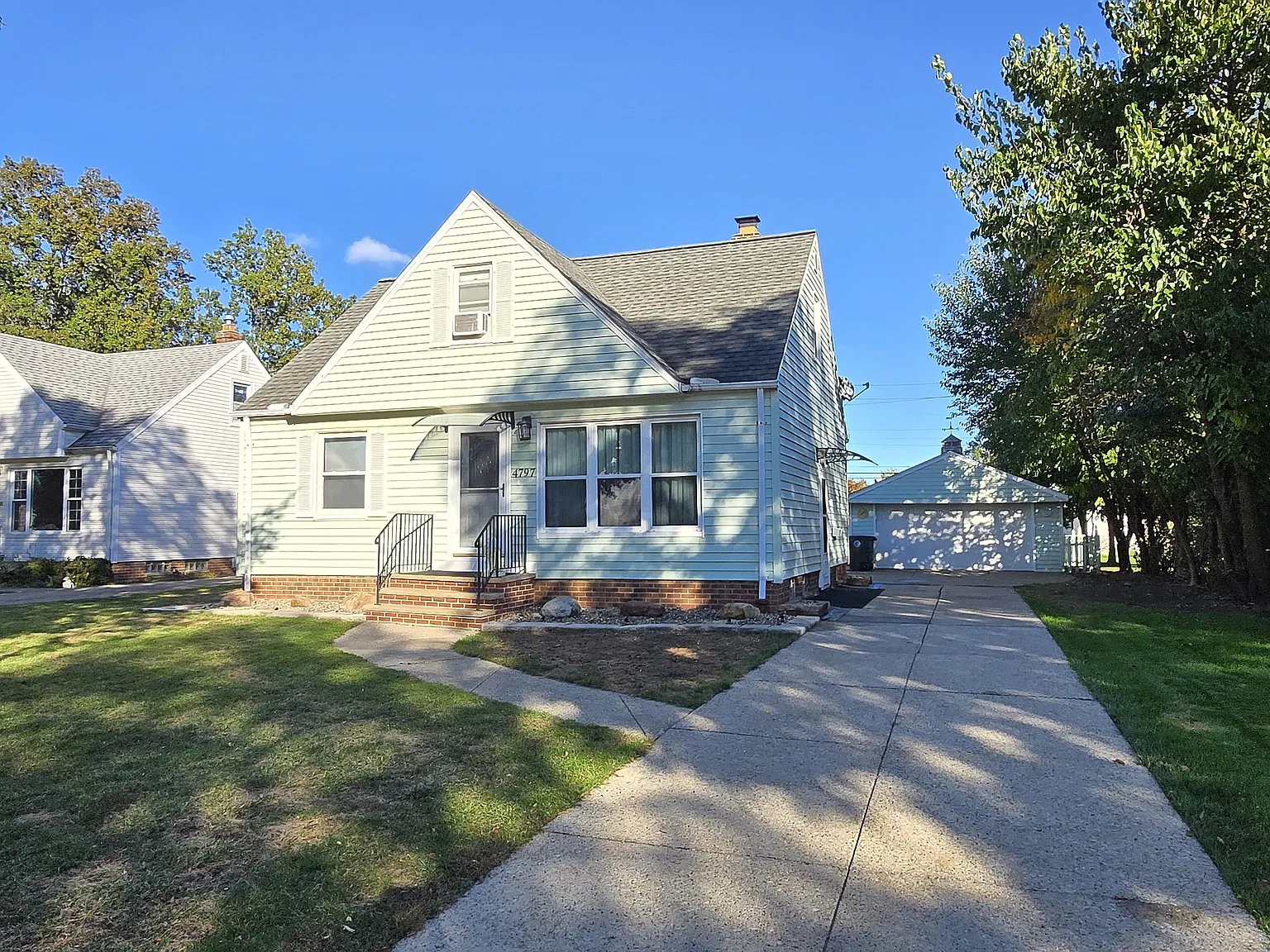 3 bed, 1560 sqft, $1,500 — Photo 2