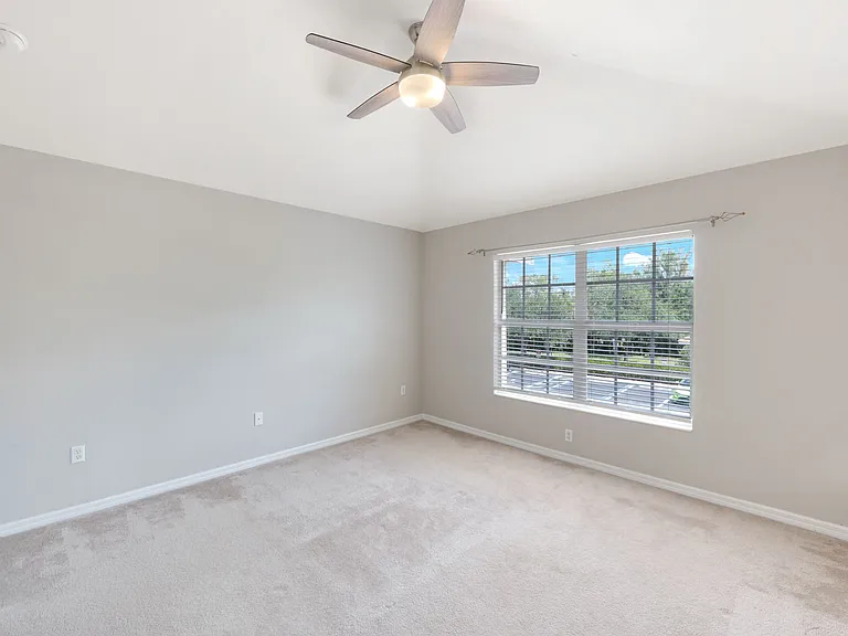 1088 Oxford Ln #48 — Photo 15