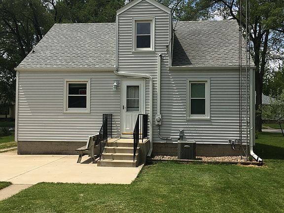 3rd image of 360 S Cleveland Ave