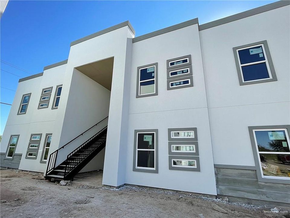 2nd image of 1700 New Orleans Cir