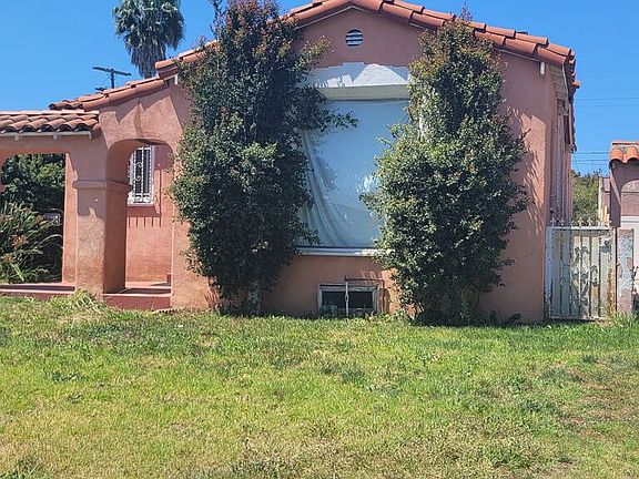 3rd image of 9149 S Halldale Ave