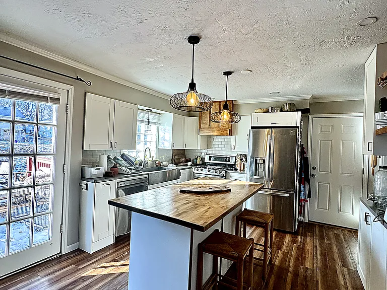 12716 Crystal Ave — Photo 4