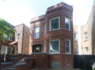 4018 W Nelson St, Chicago, IL 60641