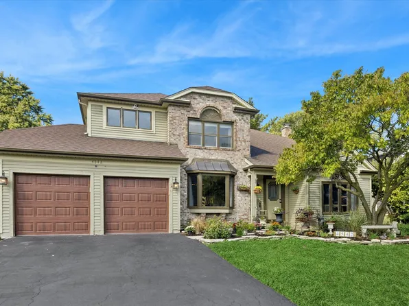 4542 Basswood Dr, Lisle, IL 60532