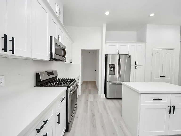 10850 White Oak Point Ct — Photo 32