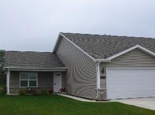 7033 Wallace St, Merrillville, IN 46410