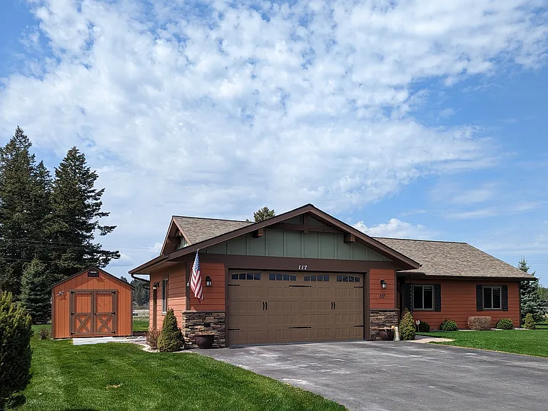 117 Whispering Meadows Trl — Photo 1