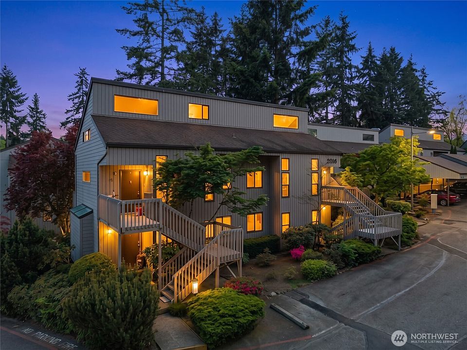 1st image of 10919 NE 35th Place #4