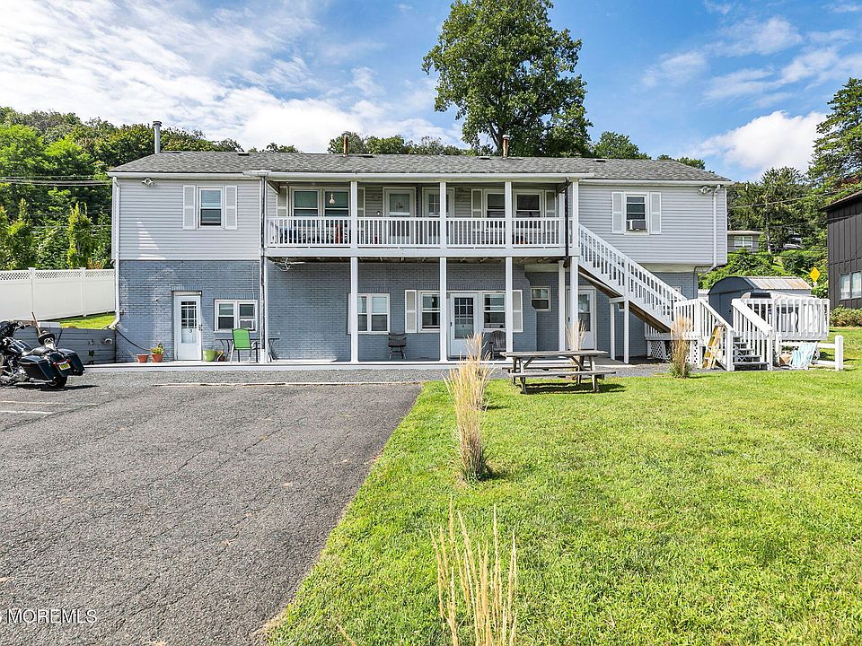 1st image of 88 Portland Rd #3
