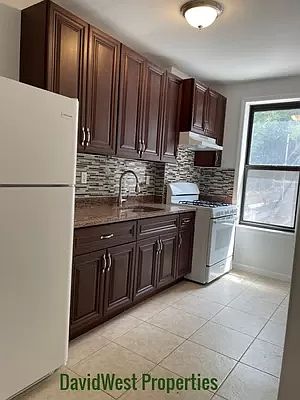 1st image of 709 Flatbush Ave #2