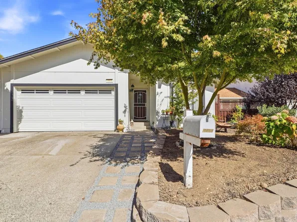 1454 Gregory Court, Rohnert Park, CA 94928