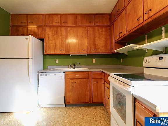 5th image of 7001 Seward Ave