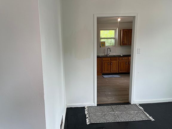3rd image of 204 S 3rd St Unit 1