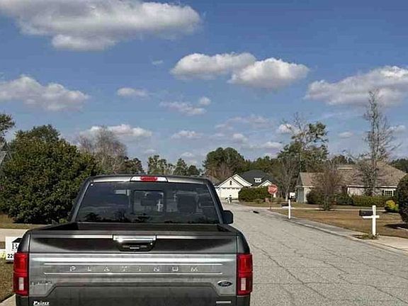 Exterior Neighborhood (street photo)