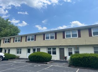 40 James Dr APT 3, Denver, PA 17517