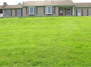 104 Dee St, Waverly, WV 26184