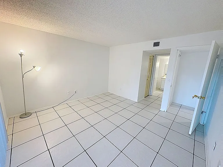4411 Shady Terrace Ln #109 — Photo 5