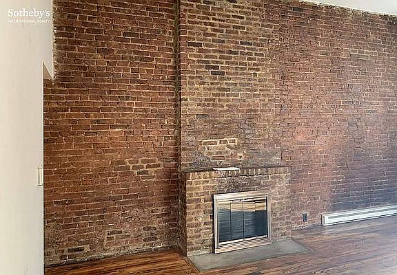 2nd image of 223 W 14th St APT 2A