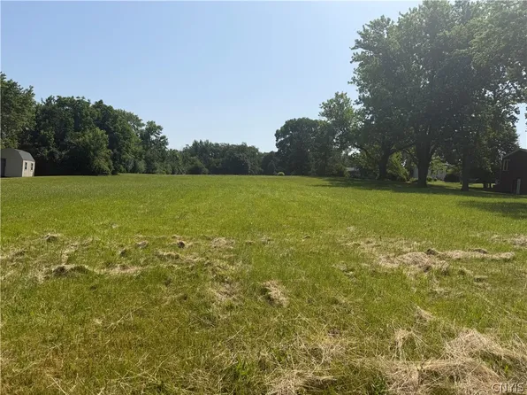 317 Tuttle Ave #82, Canastota, NY 13032
