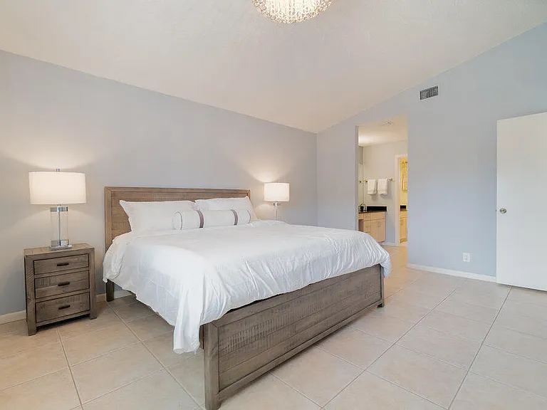 13335 Bedford Mews Ct — Photo 11