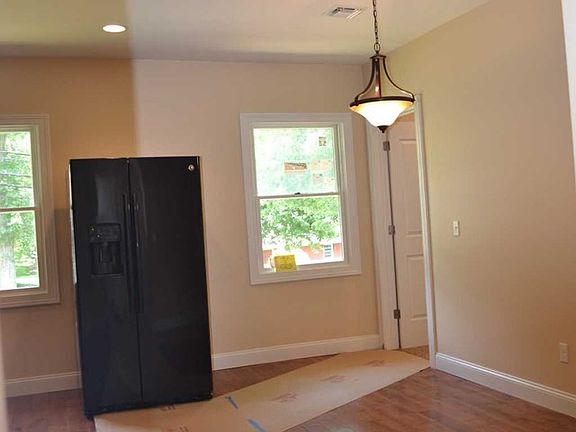 4th image of 90 Prospect Ave #A