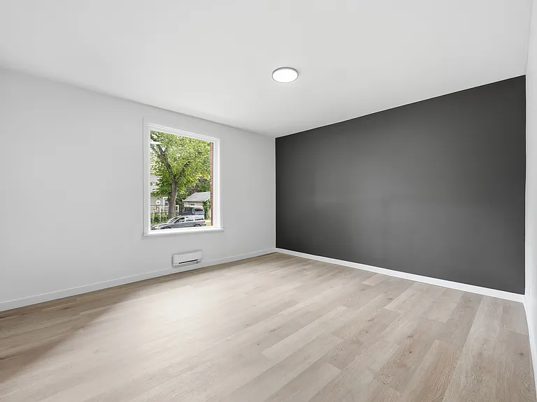 144 Arlington St — Photo 14