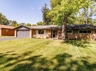 703 N Brentwood Ln, Muncie, IN