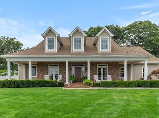 4 Eagle Ct, Westerly, RI 02891