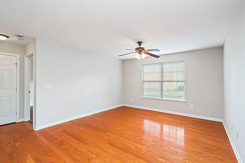1707 Maple View Way Photo 1