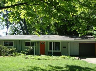 2315 S Circle Dr, Ann Arbor, MI 48103