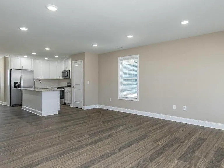 1143 Judah Bear Blvd — Photo 10