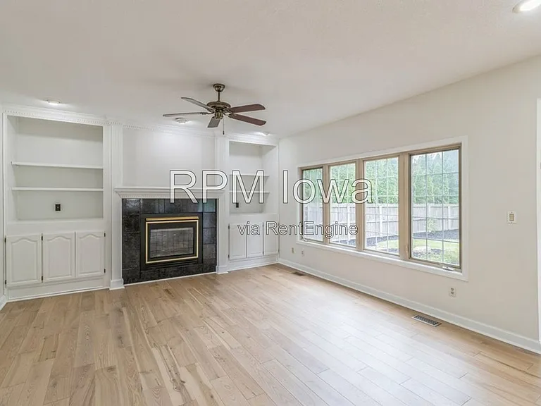 13585 Summit Dr — Photo 3