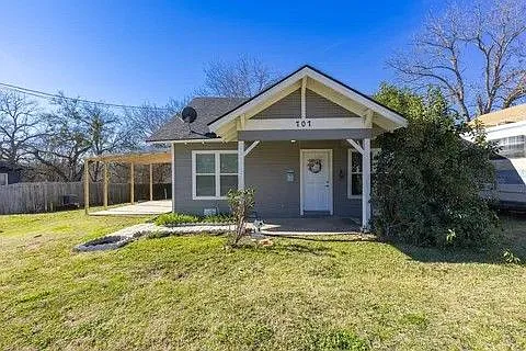 3 bed, 2.0 bath, 1200 sqft, $1,700 — Photo 1