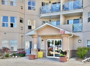 4623 S 65th St #415, Camrose, AB T4V4R3