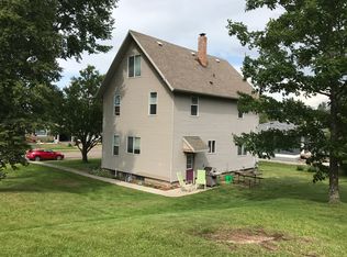 842 3rd St, Proctor, MN 55810