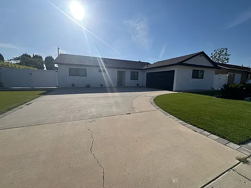 2943 Anchorage Ave Photo 1