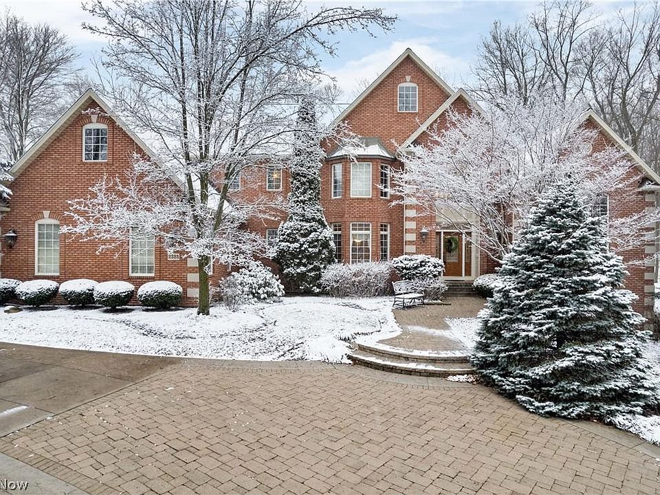 1st image of 2325 Thoroughbred Dr