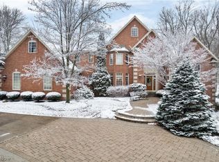 2325 Thoroughbred Dr, Wadsworth, OH 44281