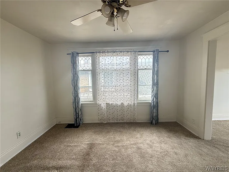 216 Newburgh Ave — Photo 6