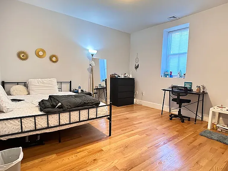 18 Murdock St #4 — Photo 8