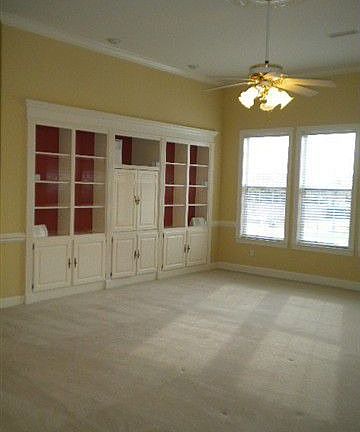 3rd image of 2723 Woodcliff Dr