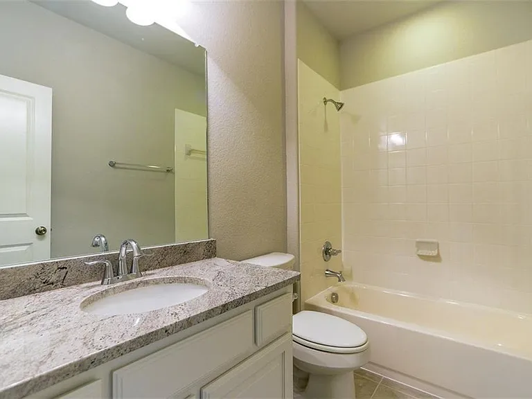 1620 Adams Pl — Photo 7