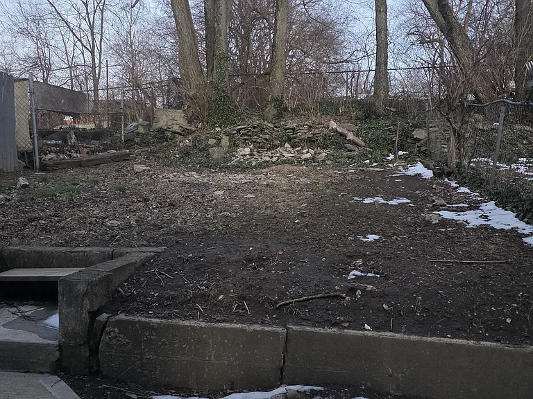 1128 Mansion Ave — Photo 12