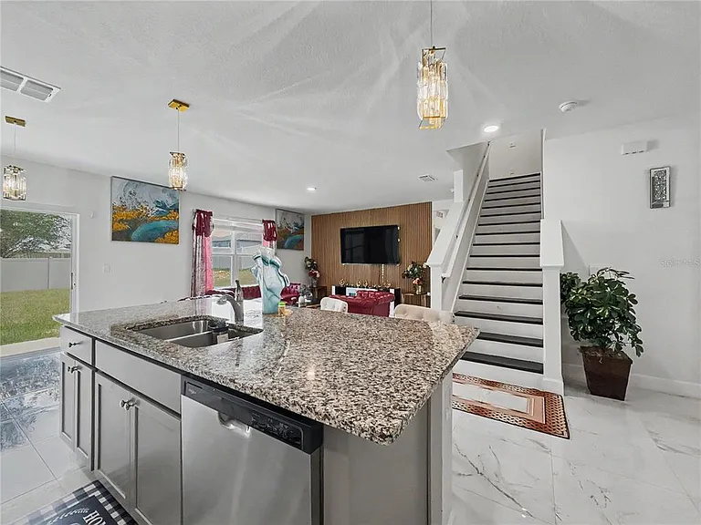 2085 Doe Run Dr — Photo 17