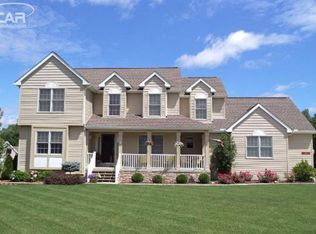 2133 Balsam Ln, Grand Blanc, MI 48439