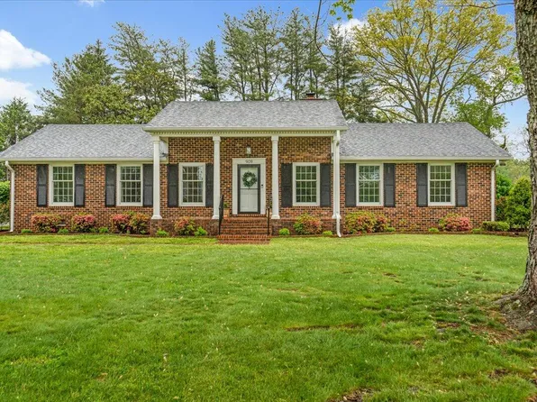 909 Mayfield St, Manchester, TN 37355