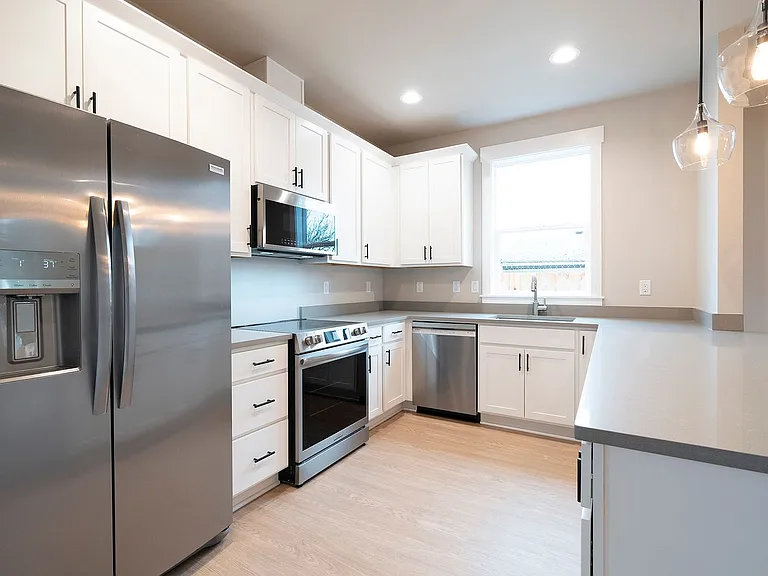 15893 SE Washington Ct — Photo 4