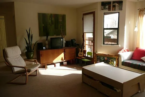 2 bed, 835 sqft, $1,800 — Photo 1