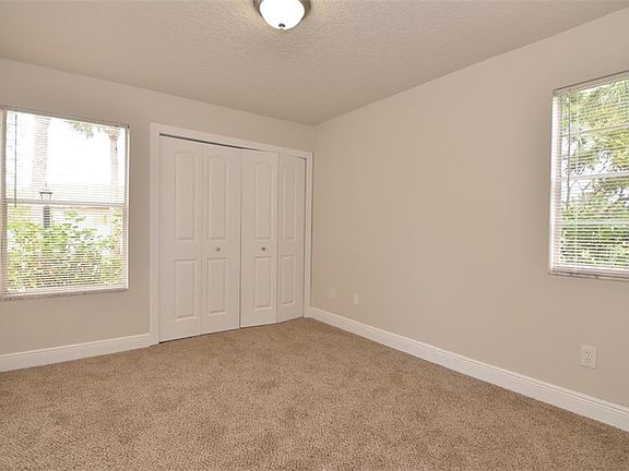 5th image of 864 Westshore Ct